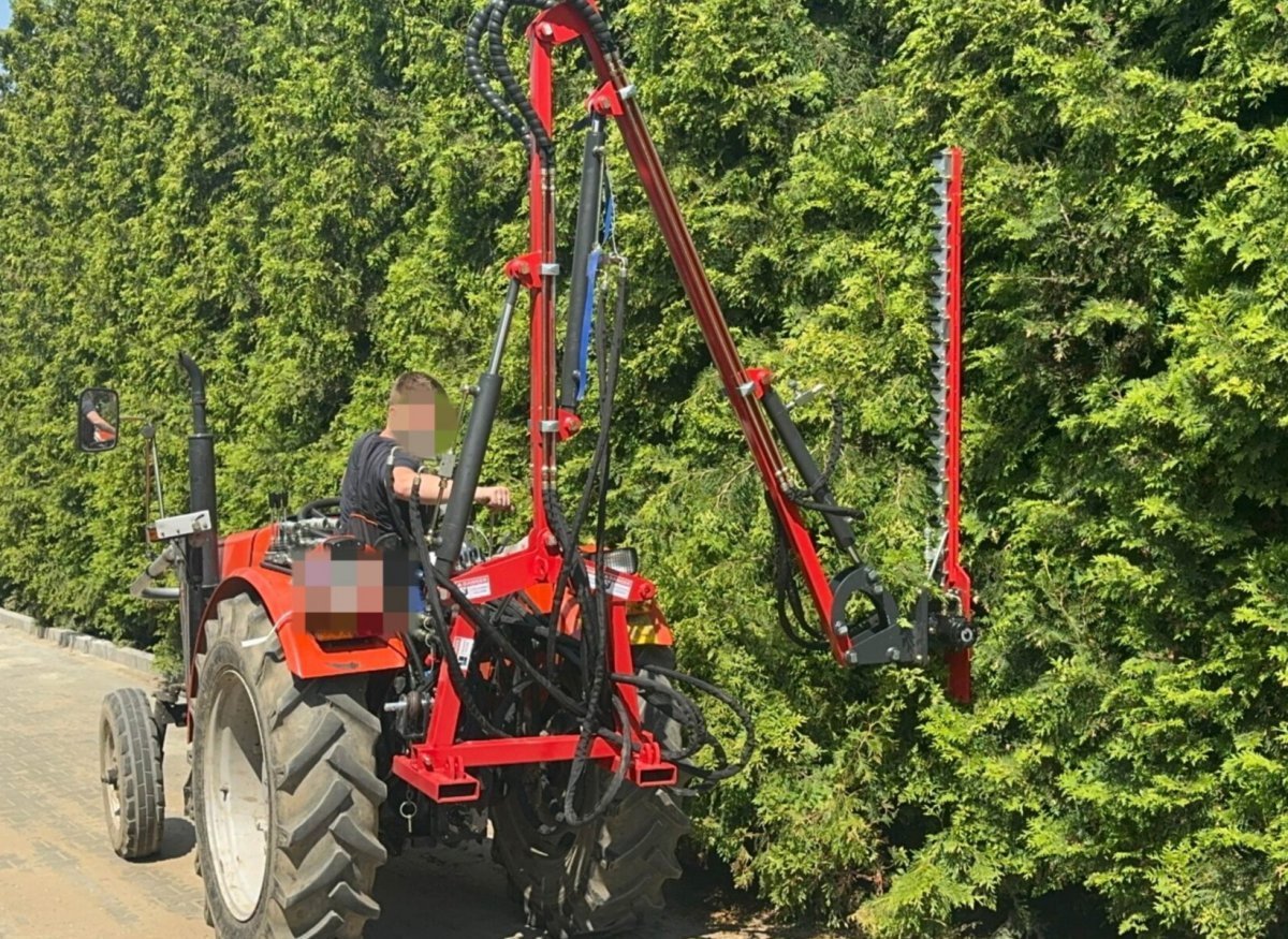 Orchard-Pruning-Machine-TrimX-JAGODA-JPS-Agromachines
