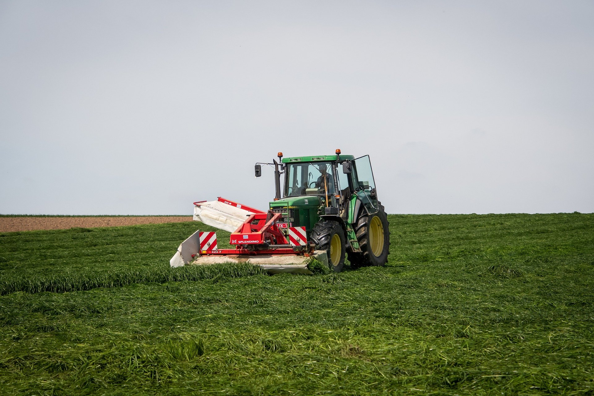 tractor-7375251_1920 tractor-7375251_1920